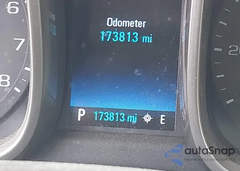 2015 Chevrolet Malibu 1Lz z USA, uszkodzony, nr VIN 1G11F5SL5FF195664